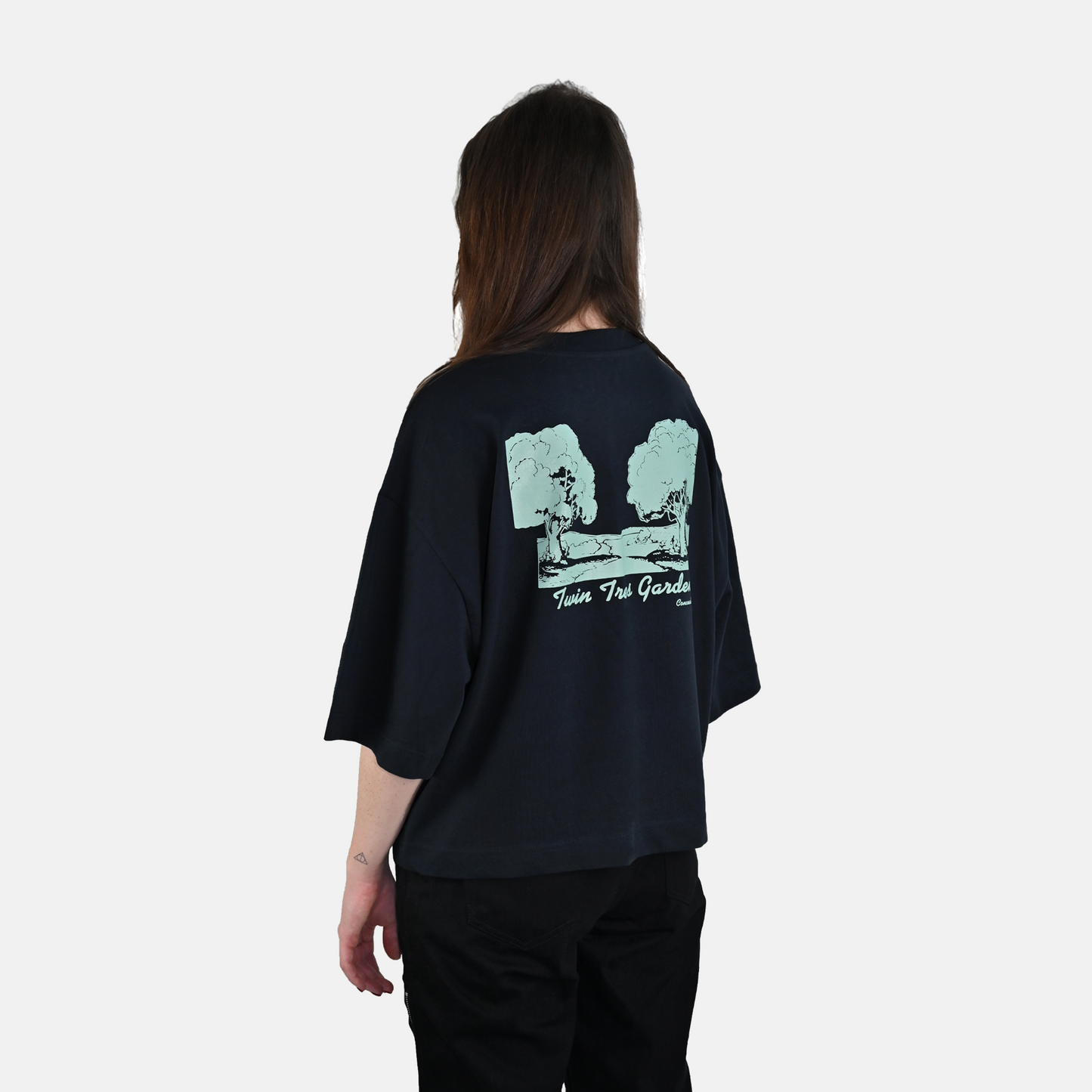 TWIN TREES GARDENS T-SHIRT - BLACK